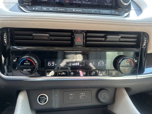 Used 2023 Nissan Rogue SL AWD/4WD image 45