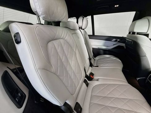 Used 2026 BMW X7 xDrive40i AWD/4WD image 30