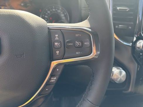 Used 2025 RAM 1500 Laramie image 17
