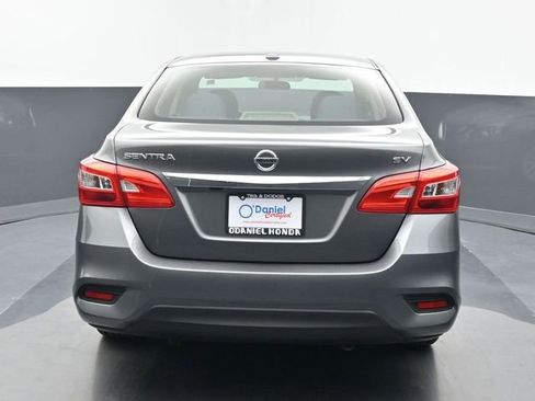 Used 2019 Nissan Sentra SV image 4