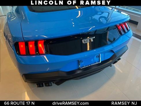 Used 2024 Ford Mustang GT Premium image 6