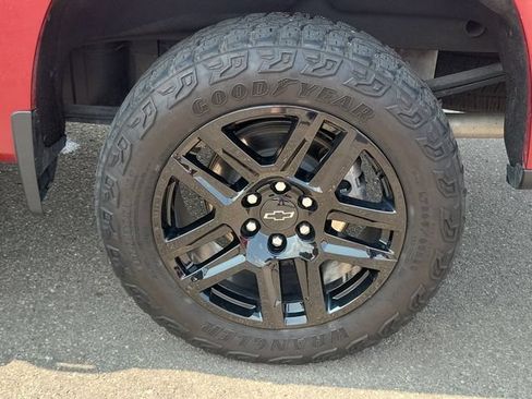 Certified 2024 Chevrolet Silverado 1500 LT Trail Boss w/ Convenience Package II AWD/4WD image 33