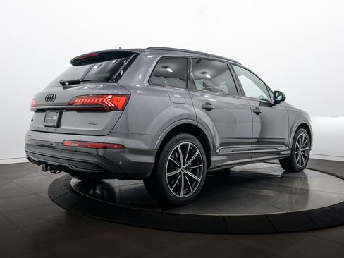 Used 2023 Audi Q7 3.0T Premium Plus w/ Premium Plus Package AWD/4WD image 4