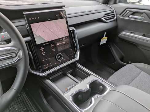 New 2026 GMC Acadia Elevation w/ LPO, Floor Liner Package image 21