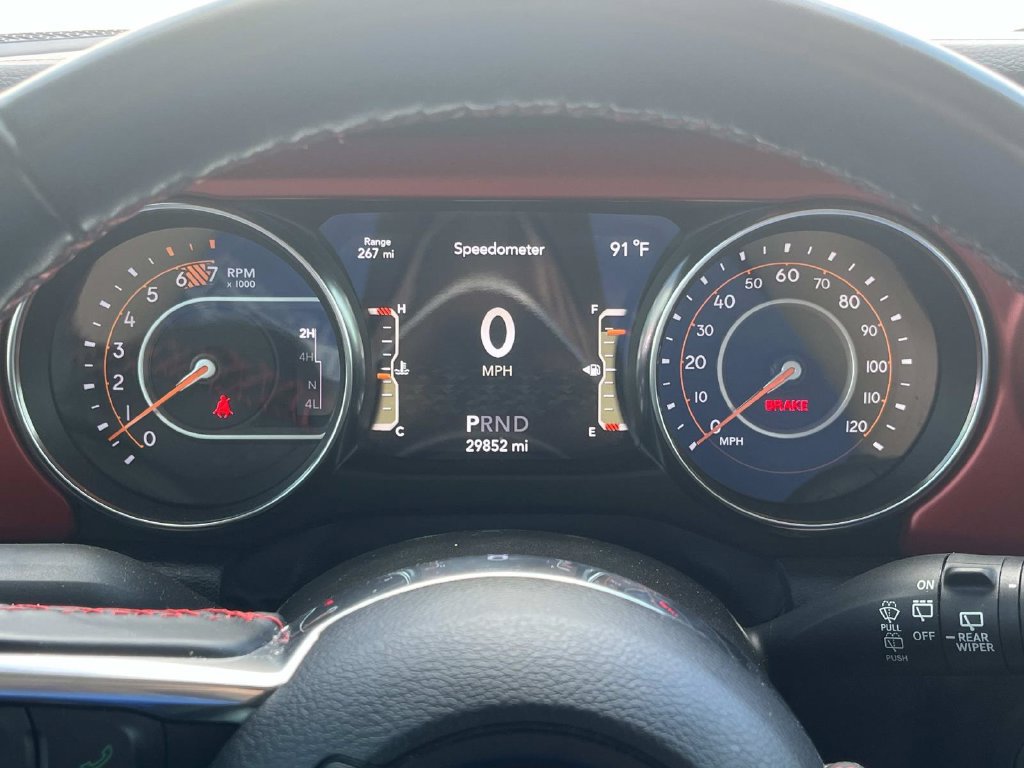 Used 2023 Jeep Wrangler Unlimited Rubicon w/ Cold Weather Group AWD/4WD image 40