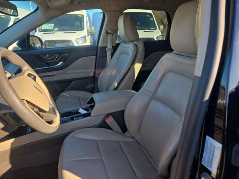 Used 2022 Lincoln Corsair AWD w/ Equipment Group 101A image 32