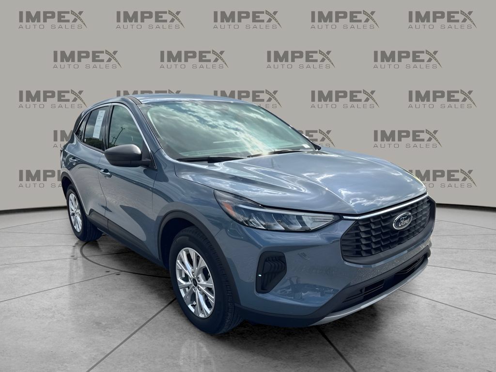 Used 2024 Ford Escape Active w/ Tech Pack #1 FWD image 7