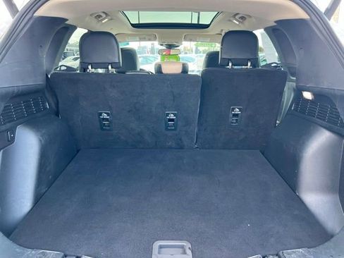 Used 2020 Ford Escape Titanium image 23