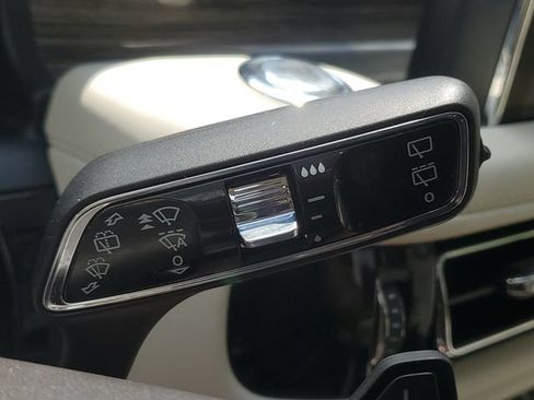Used 2021 Lincoln Aviator Black Label AWD/4WD image 11
