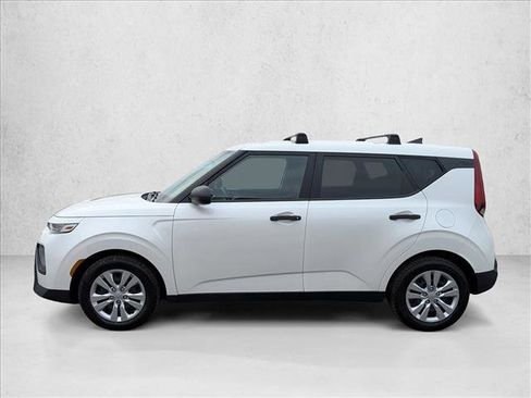 Used 2021 Kia Soul LX image 9