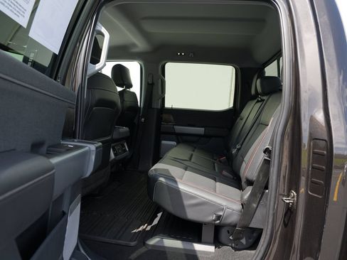 Used 2024 Ford F250 Lariat w/ Chrome Package AWD/4WD image 18