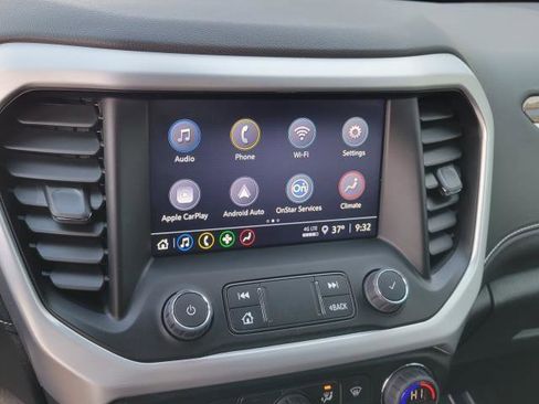 Used 2023 GMC Acadia SLE w/ Driver Convenience Package image 17