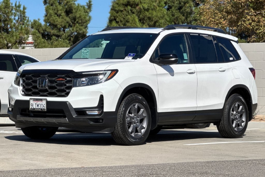 Certified 2024 Honda Passport TrailSport image 13
