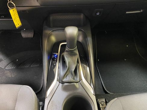 Used 2026 Toyota Corolla LE FWD image 41