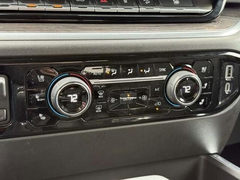 Used 2022 Chevrolet Silverado 1500 LTZ image 27