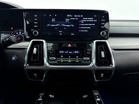 Used 2022 Kia Sorento SX FWD image 26