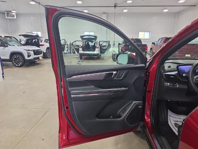 Used 2026 Buick Enclave Preferred AWD/4WD image 24
