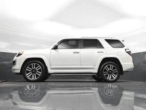 Used 2021 Toyota 4Runner Limited RWD image 39