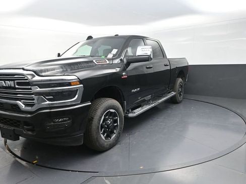 New 2026 RAM 2500 Laramie AWD/4WD image 6
