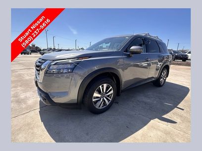 Certified 2025 Nissan Pathfinder SL