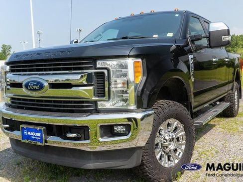 Used 2017 Ford F250 XLT w/ XLT Premium Package AWD/4WD image 1