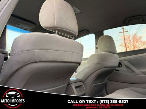 Used 2008 Toyota Camry 4dr sl image 16