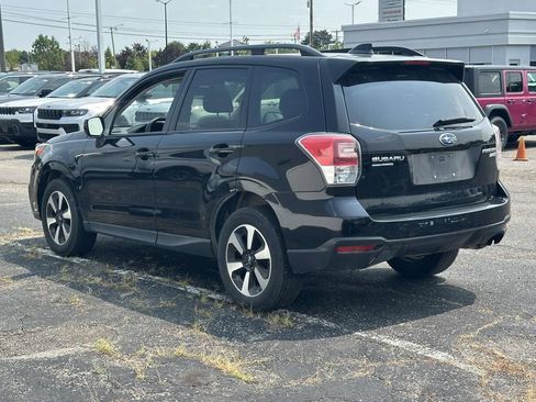 Used 2017 Subaru Forester 2.5i Premium AWD/4WD image 6