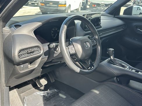 Used 2024 Honda HR-V Sport image 14