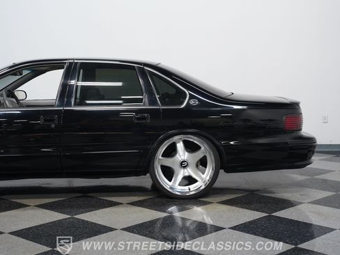 Used 1996 Chevrolet Impala SS RWD image 24