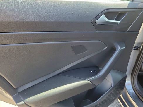 Used 2021 Volkswagen Jetta S image 25