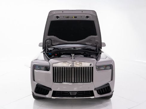 Certified 2025 Rolls-Royce Cullinan AWD/4WD image 54