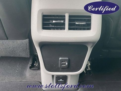 Used 2023 GMC Terrain SLT w/ Tech Package image 11