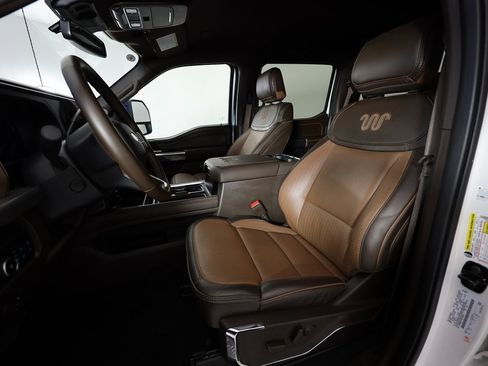 Used 2025 Ford F450 King Ranch w/ FX4 Off-Road Package image 19