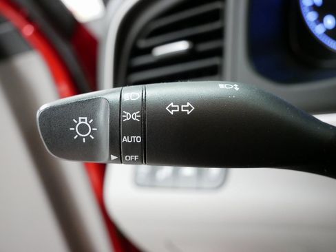 Used 2020 Hyundai Elantra Value Edition image 31