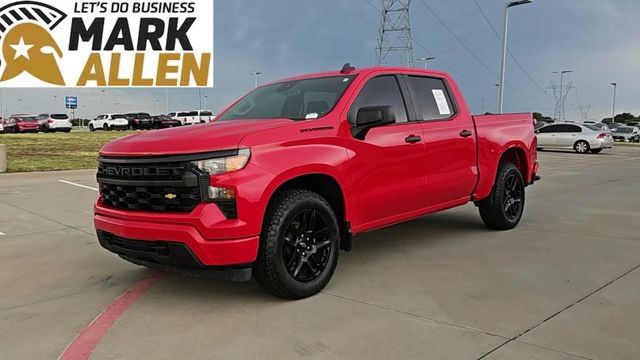 Used 2022 Chevrolet Silverado 1500 Custom w/ LPO, Dark Essentials Package AWD/4WD image 4