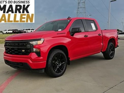 Used 2022 Chevrolet Silverado 1500 Custom w/ LPO, Dark Essentials Package AWD/4WD image 4