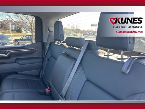 Used 2025 GMC Sierra 1500 SLT image 34