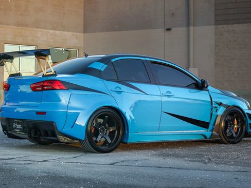 Used 2012 Mitsubishi Lancer Evolution GSR image 4