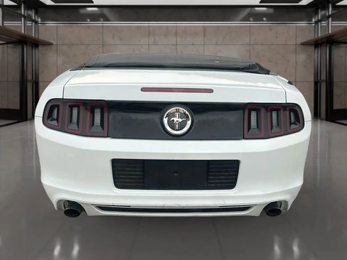 Used 2014 Ford Mustang Convertible RWD image 34
