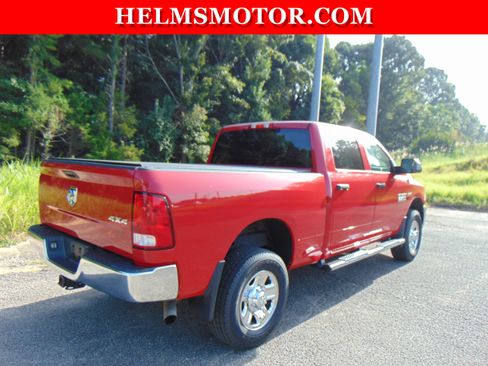 Used 2018 RAM 2500 Tradesman w/ Chrome Appearance Group AWD/4WD image 16
