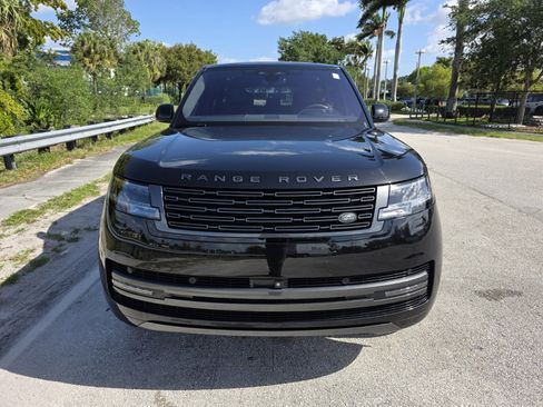 Certified 2023 Land Rover Range Rover SE image 8