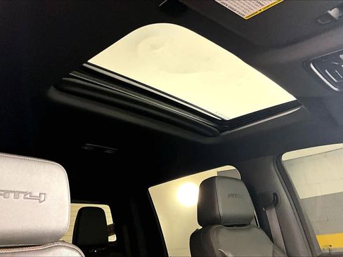 Used 2021 GMC Sierra 2500 AT4 w/ AT4 Premium Plus Package image 14