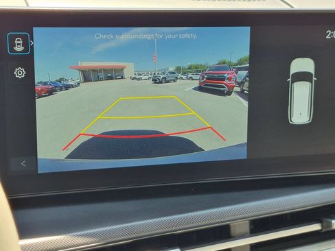 Used 2025 Hyundai Santa Fe SEL FWD image 18