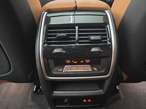 New 2026 BMW X5 xDrive50e w/ Premium Package image 25