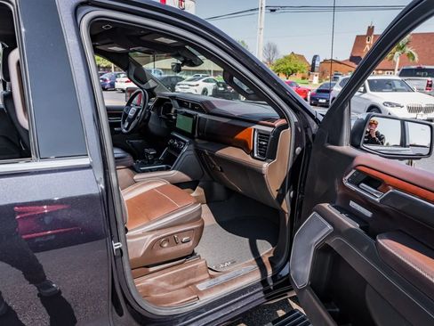Used 2023 GMC Sierra 1500 Denali w/ Denali Reserve Package RWD image 33