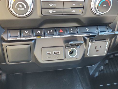 Used 2023 GMC Sierra 1500 Pro w/ Pro Value Package AWD/4WD image 25