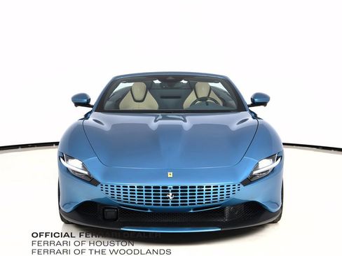 Used 2025 Ferrari Roma Spider image 9