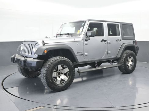 Used 2016 Jeep Wrangler Unlimited Sport w/ Quick Order Package 24S AWD/4WD image 6