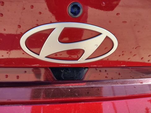 Used 2024 Hyundai Elantra SEL FWD image 8