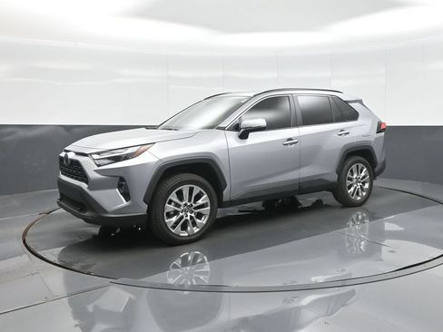 Used 2024 Toyota RAV4 XLE Premium AWD/4WD image 3